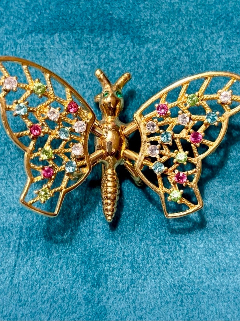 Vintage En Tremblant Trembler Multi Pastel Rhinestone Butterfly Brooch